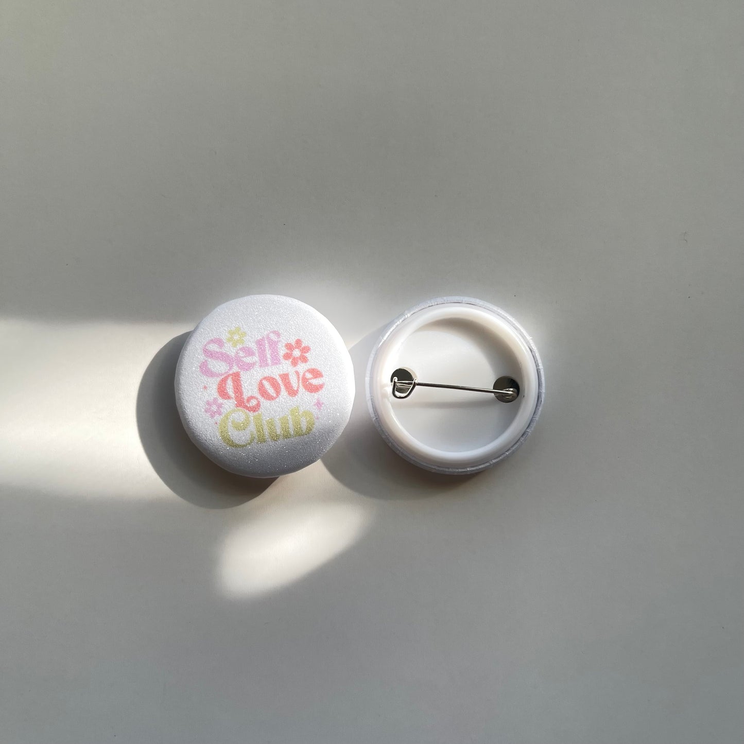 Glitter Button Pin – Sparkly, Fun, and Full of Personality