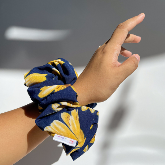 Nana XL Cloud Scrunchie