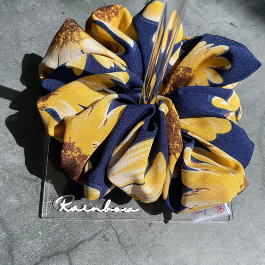 Nana XL Cloud Scrunchie