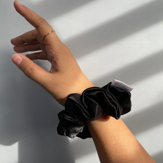 Tina Mini Scrunchie