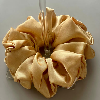 Phoebe XL Scrunchie